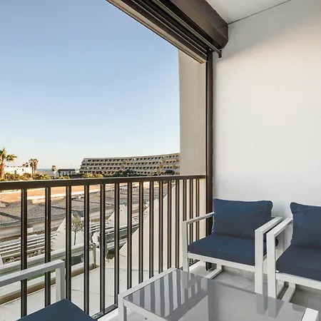 Naturiste Cap D'agde Heliopolis F 49 *