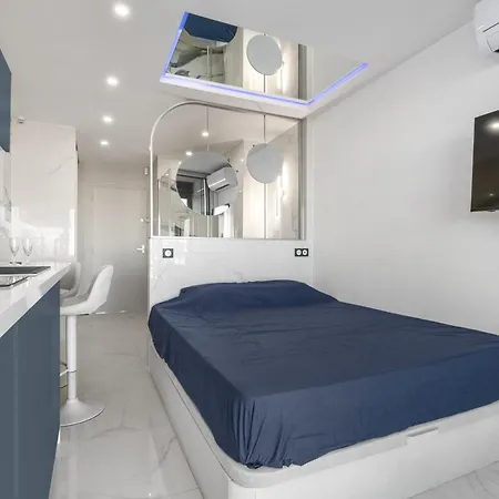 Naturiste Cap D'agde Heliopolis F 49